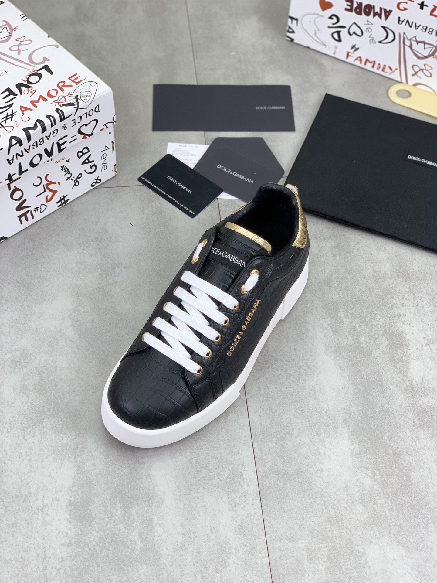 olce & Gabbana shoe
